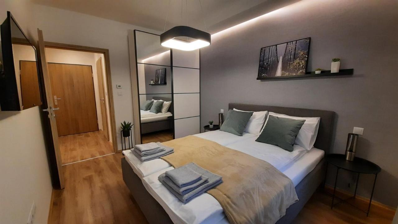 Bpr Space Grey Home With Balcony Budapest Exterior photo